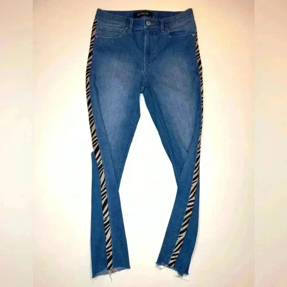 Express Women’s Barely Boot Mid Rise Jeans Size- 6 Regular - Picture 7 of 13